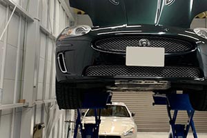 ジャガー XKR 車検 燃料タンク ガソリン漏れ